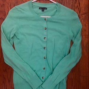 XS mint green GAP cardigan in “mint condition.”  Worn once. I’m too big now.